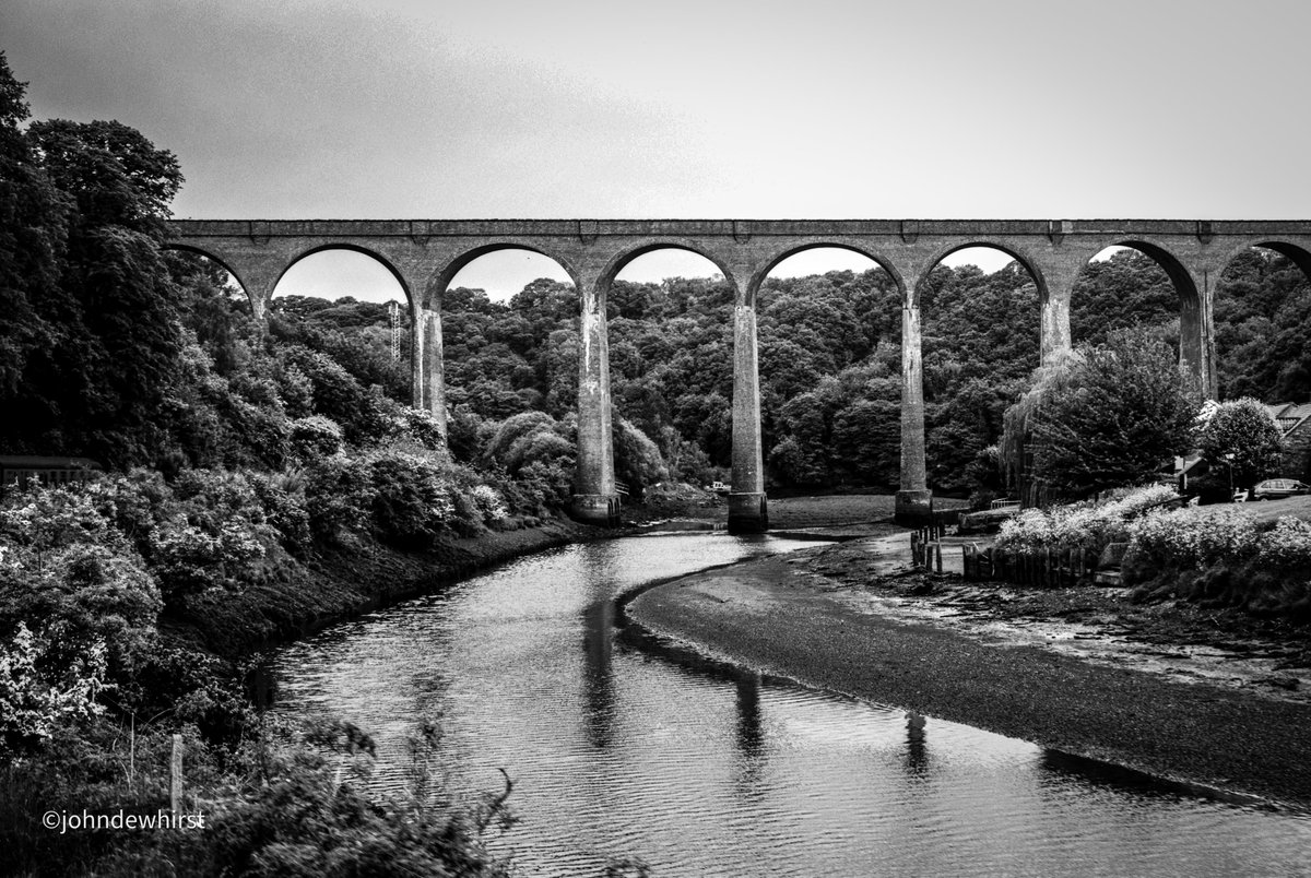 River Esk, Whitby #yorkshirecoast #northsea. 🎞 #AdoxScala50 #blackandwhitephotography #bnwphotography #filmphotography