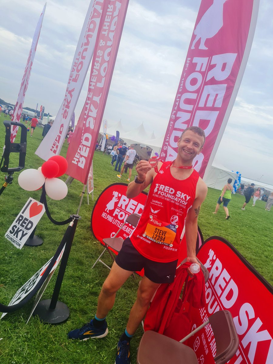 Now that the dust has settled and aftersun has been applied after such a warm @Great_Run, what a day it was supporting  #TeamRedSky! Amazing support as always, from start to finish. Thanks to all at @redskycharity