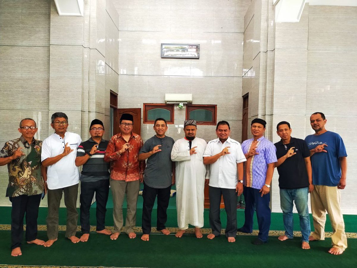 Mari kita support program-program dari kecamatan dengan berperan aktif sebagai masyarakat sesuai dengan bidang yang kita kuasai. Salam