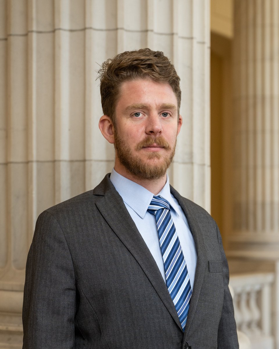 Hertie_PhD's tweet photo. Where are @thehertieschool PhD #alumni working today? Gil Thompson works as a Senior Foreign Policy Advisor at the U.S. House of Representatives, after completing his PhD in our joint doctoral programme @scriptsberlin https://t.co/CI5X5JaRJV
