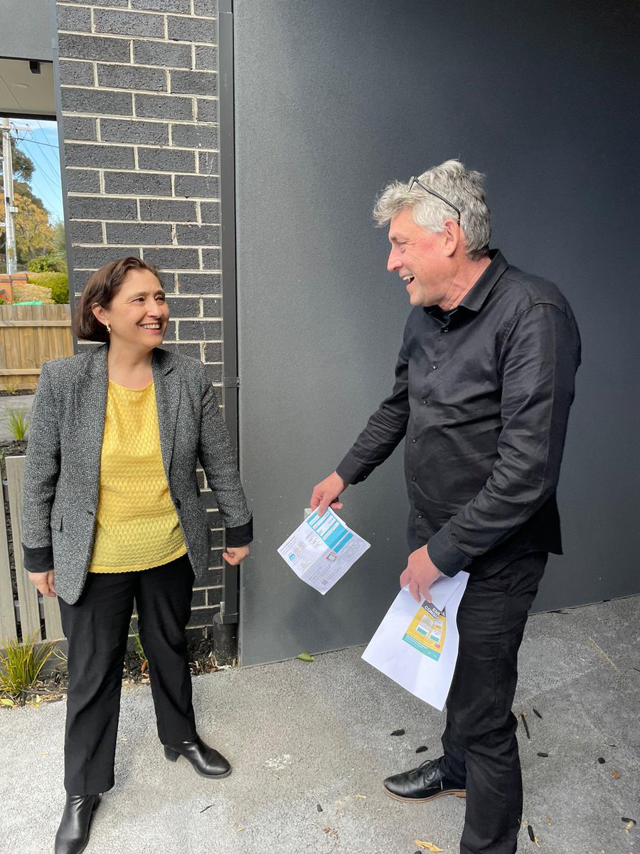 LilyDAmbrosioMP's tweet photo. All-electric homes are healthier, cleaner and cheaper to run.

By getting off gas, this 7 Star, all-electric home I visited in Maidstone today has not only never had to pay an electricity bill, but even got a $330 credit on the last bill! https://t.co/SB1ZzC5FGu