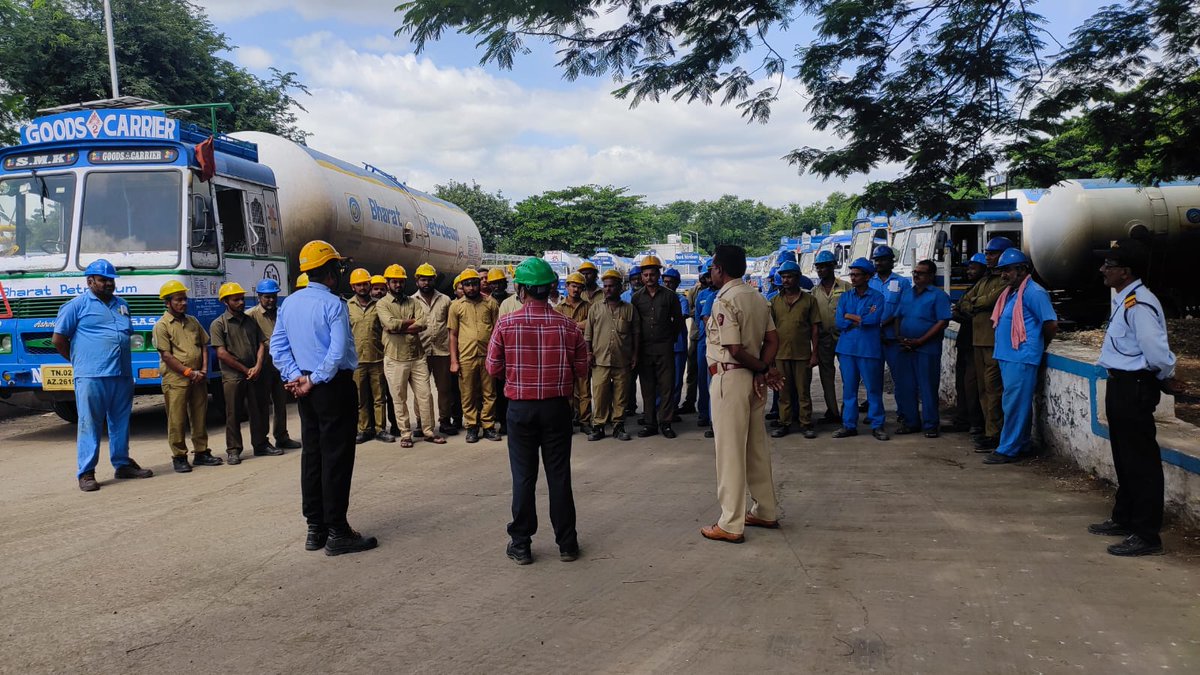 HIGHWAY POLICE PUNE tweet media