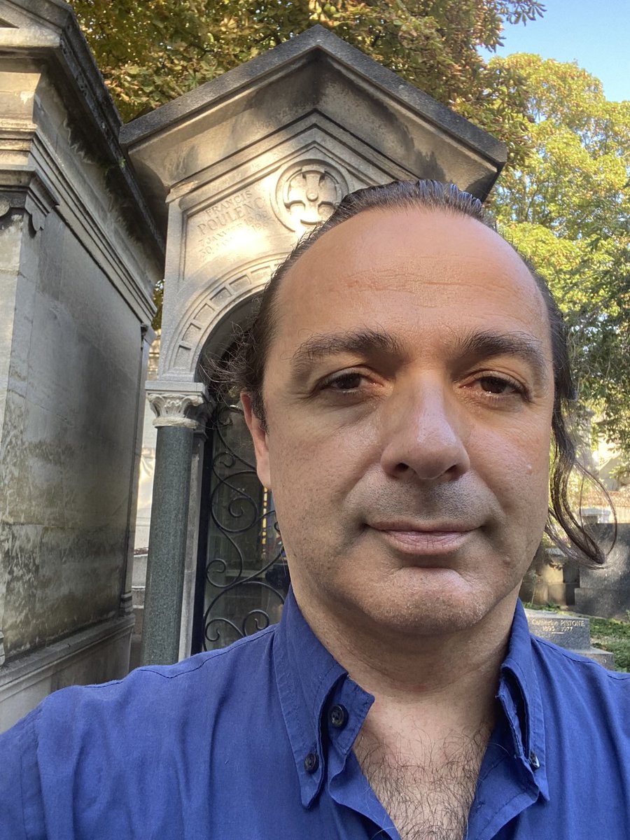 DonninelliM's tweet photo. Chez Francis Poulenc … Père Lachaise - Paris https://t.co/MIYGwaRIZw