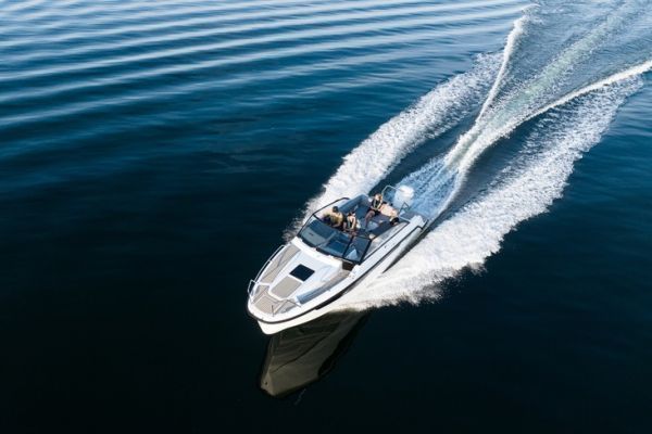 Yamarin 80 DC, un daycruiser nordique pour la navigation méditerranéenne 
👉 bateaux.com/article/44024/…