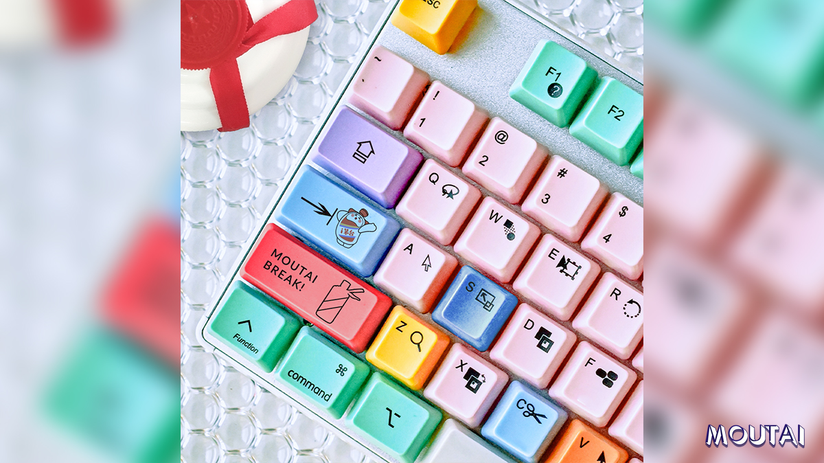 The file is uploading, and #morefun is coming...
It’s time to call it a day and take a #Moutai break! Let a sip of fine liquor bring you to something more joyful and relaxing. 🥂 #China