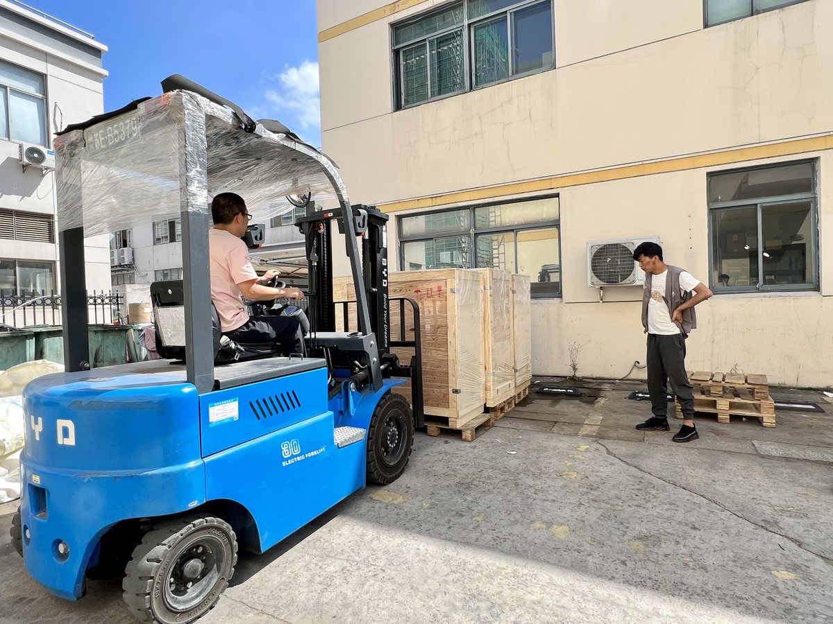 chanuncomp's tweet image. Join the Chanun Compressors family and enjoy the benefits of top-tier 💼 #CompressorSolutions. Your success starts here. Learn more at: chanuncompressor.com 🤝🌟#chanun #chanuncompressor #aircompressorsupplier