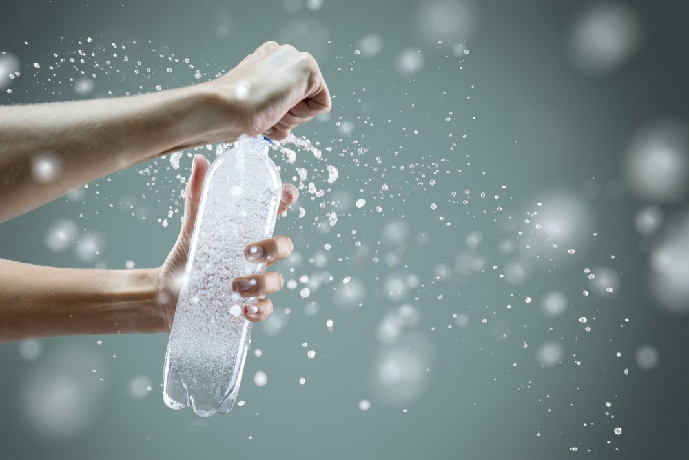 Eau gazeuse vs. eau pétillante : quelles différences et quels bienfaits ? # #foodactu 
Lien ici : cuisineaz.com/articles/eau-g…