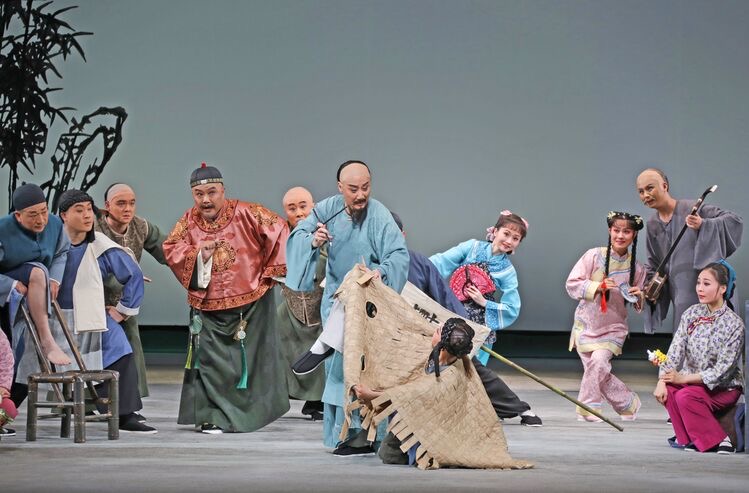 .Le 11 septembre, le spectacle d'ouverture du Festival de la culture et des arts Zijin 2023, l'Opéra de Yangju'Zheng Banqiao', a été brillamment présenté au Grand Théâtre de la ville de Yancheng, montrant un Zheng Banqiao moderne. #YangjuOpera #ChineseOpera #Chinesepainter