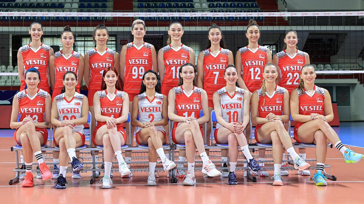 Fatih Altaylı, Diyanet İşleri  Hukuk Müşaviri'nin milli voleybolculardan "baldır bacakları açıklar" diyerek bahsetmesi üzerine kitabın ortasından konuştu:

"Benim vergilerimden bu gibi insanların gırtlağından geçen 1 kuruş varsa haram olsun. Boğazında takılmazsa, kıçında