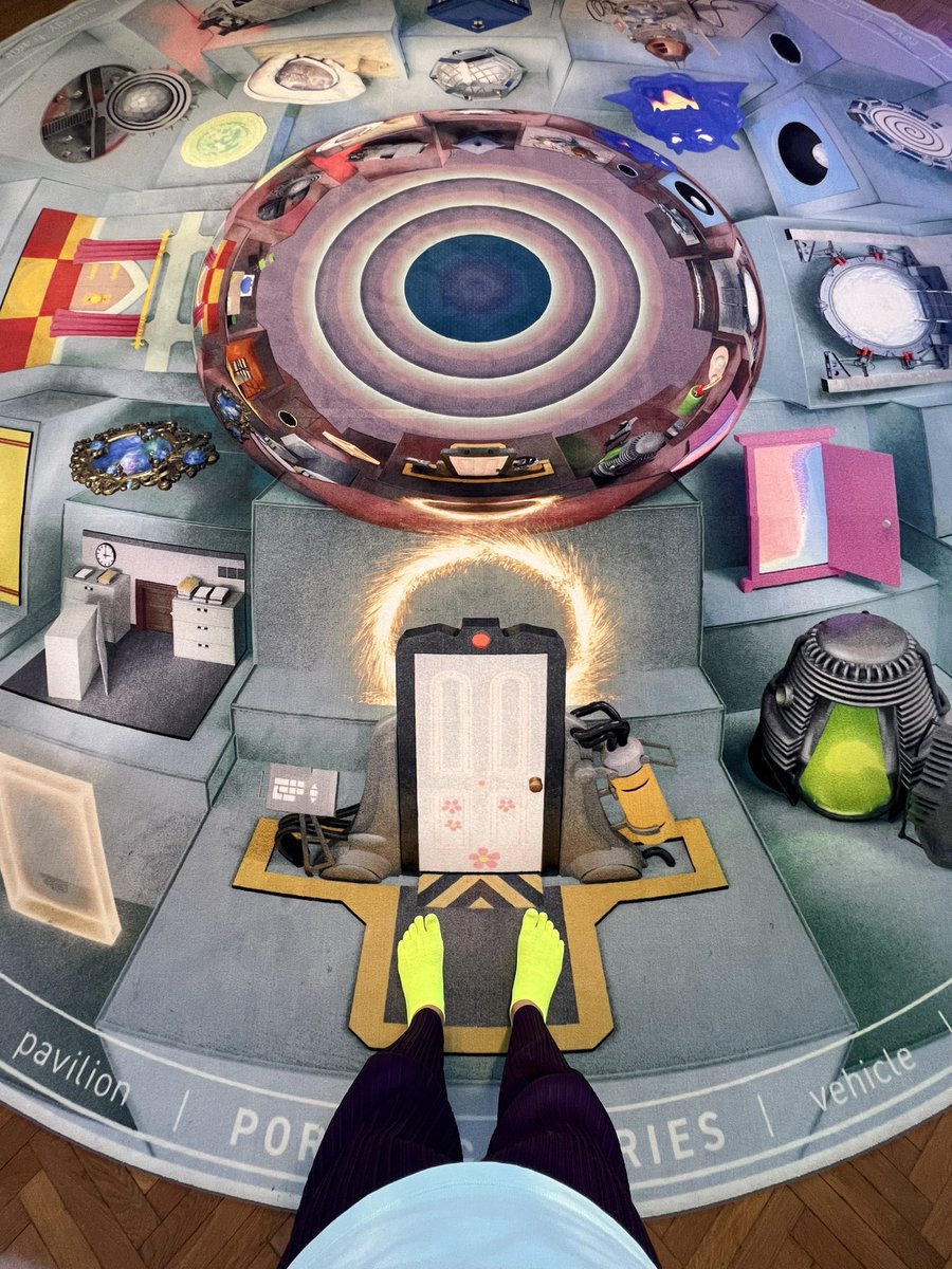 Space Popular tweet media