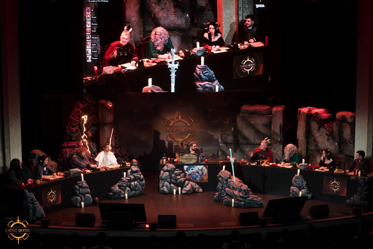 Hier c'était le dernier épisode de la saison 2 de #Tablequest 
Le premier projet pour lequel nous avons réalisé décors et accessoires. 

On a hâte de voir la suite et vous ? 

Pic by <a href="/ChloeRamdani/">Chloé</a>