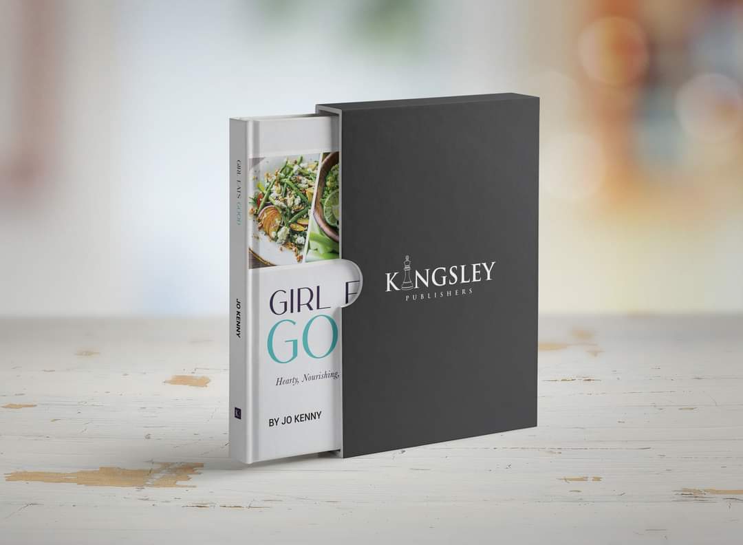 Cover reveal for GIRL EATS GOOD by Jo Kenny, coming soon. 𝑰𝒏𝒔𝒊𝒅𝒆 𝑮𝒊𝒓𝒍 𝑬𝒂𝒕𝒔 𝑮𝒐𝒐𝒅, 𝒚𝒐𝒖'𝒍𝒍 𝒇𝒊𝒏𝒅 𝒓𝒆𝒄𝒊𝒑𝒆𝒔, 𝒔𝒖𝒄𝒉 𝒂𝒔: Strawberry Baked Oats Creamy Red Pepper and Basil Soup Mango Couscous Salad Avocado and Black Bean Salad