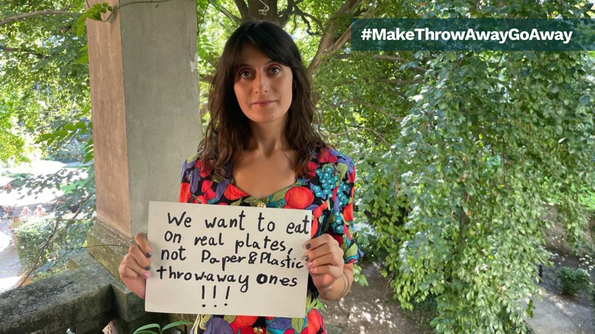 WhatsNYourPapr's tweet photo. "We want to eat on real plates, not #plastic &amp; #paper throw-away ones!"

#MakeThrowAwayGoAway https://t.co/Kz4LcNqKgZ