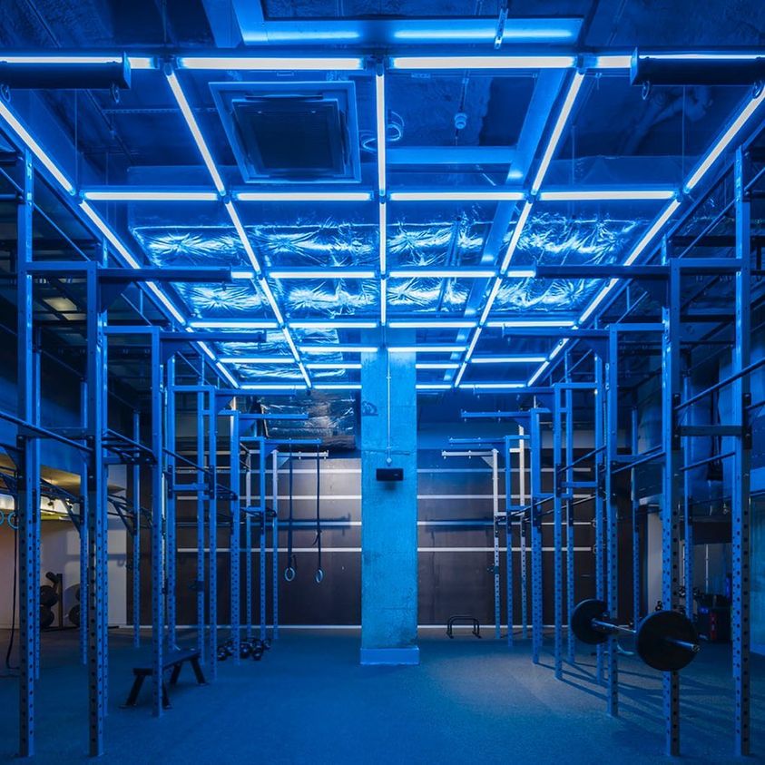 G Y M B O X 📷🥊⁠
Ben Kelly Design came up with the interior designs for the many Gymbox sites around London. The lighting used is our 24v-RD-TS, T8 HFI &amp; T5 HFI #Sticklites. 
Project Credits:⁠
⁠Client: <a href="/GYMBOXofficial/">GYMBOX</a>  ⁠
Design: #BenKellyDesign ⁠