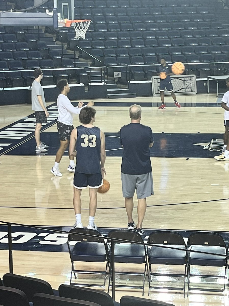 Seth Kruse (@sethkruse04) on Twitter photo And so it begins.. same court, same jersey as my old man 30 years later. <a href="/ORUMBB/">ORU Basketball</a> And so it begins.. same court, same jersey as my old man 30 years later. <a href="/ORUMBB/">ORU Basketball</a>