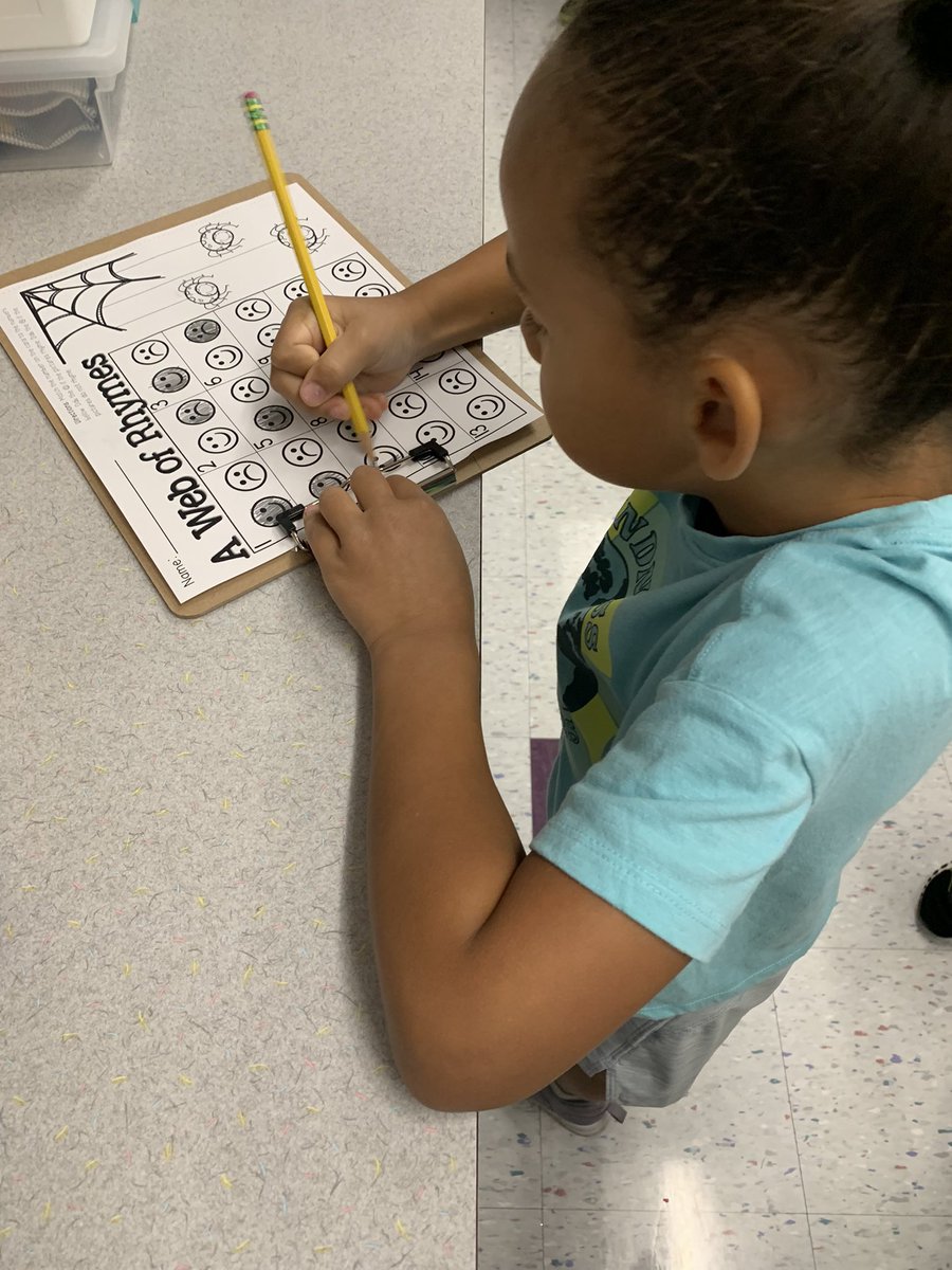 Write the Room - Rhyming Words ✏️ <a href="/KMElem/">KM Elementary School</a> #writetheroom #wordwork