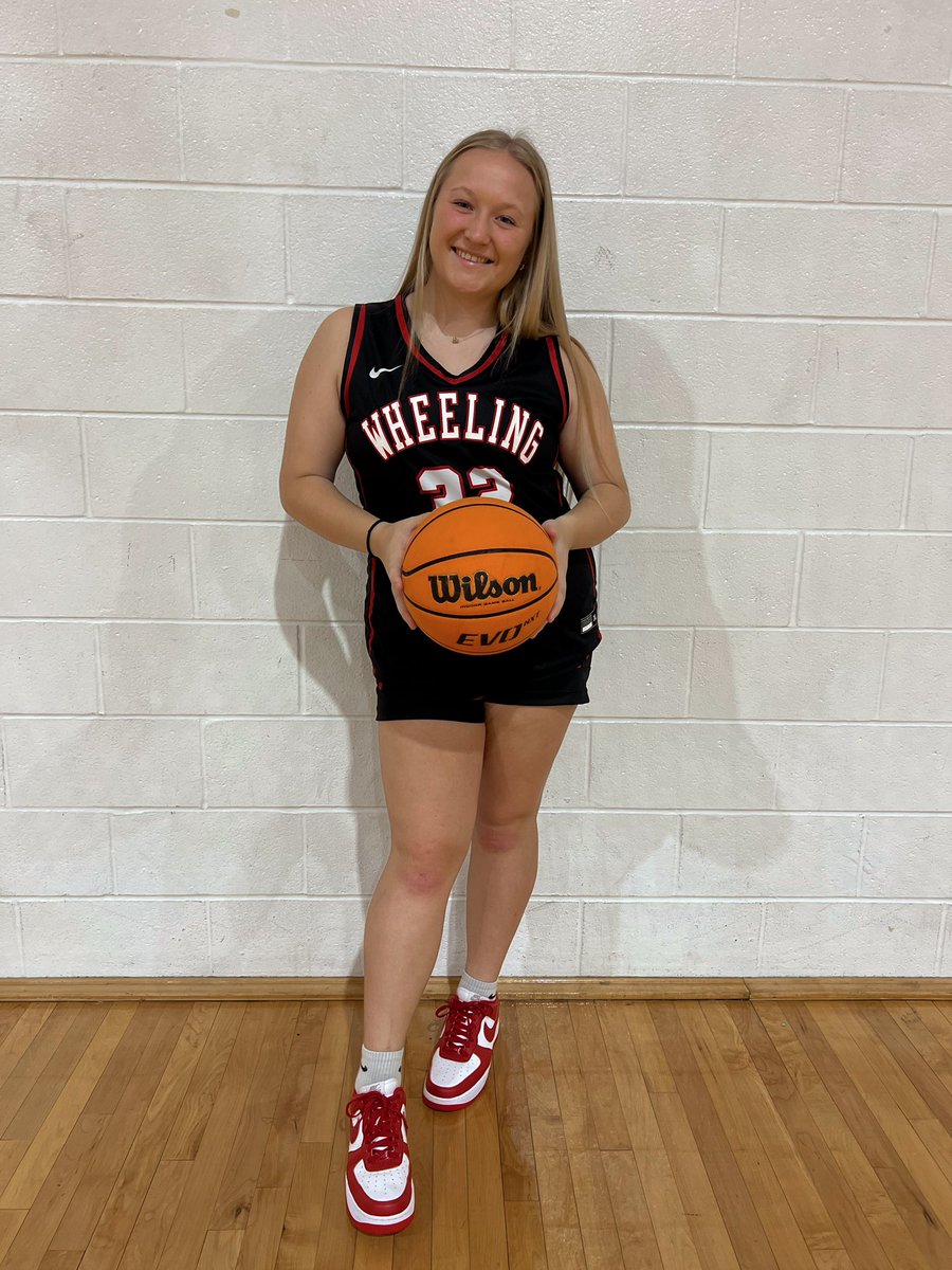 zoedavis53's tweet photo. freshie szn❤️🖤 https://t.co/q9LgeBJ3Vq