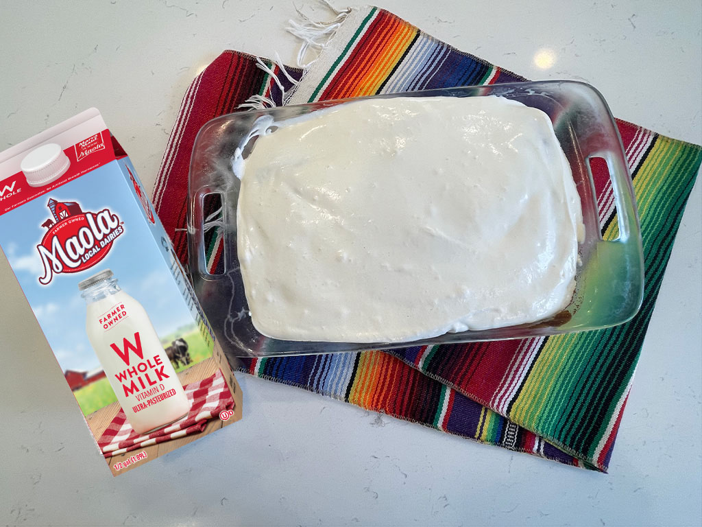 Celebrating #HispanicHeritageMonth? Try a delicious Tres Leches cake with a pair of fantastic Maola products. 
#TresLeches #Milk #MaolaMilk 

maolamilk.com/tres-leches-ca…