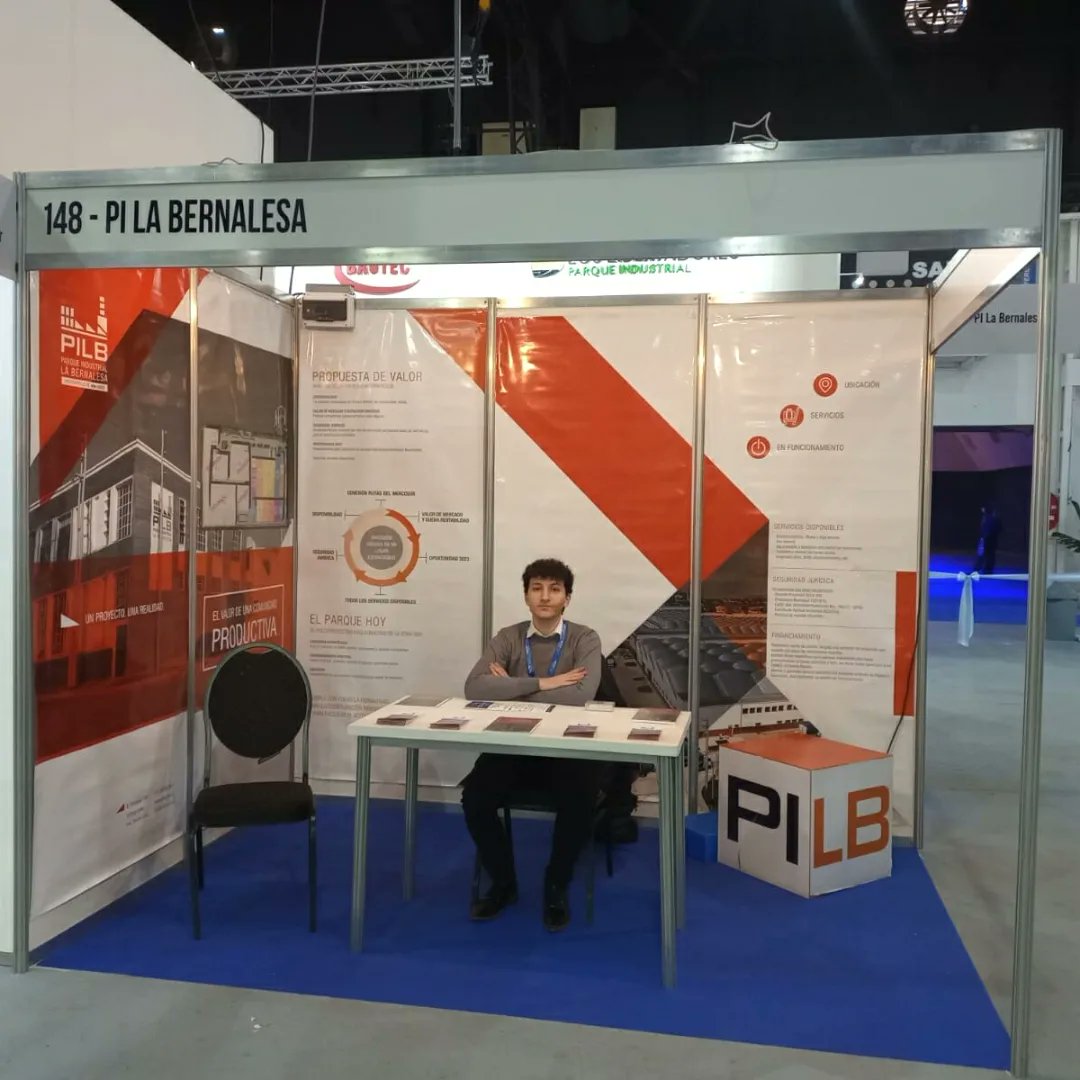 PILaBernalesa's tweet photo. Este 26 y 27 de septiembre estamos en el stand número 148 brindando información y asesorando acerca de las ventajas de radicarse en nuestro predio. 
El evento se lleva a cabo en el Centro Costa Salguero y consta de 3 pabellones para recorrer. 
¡Los esperamos! https://t.co/GUTnfmrhxN