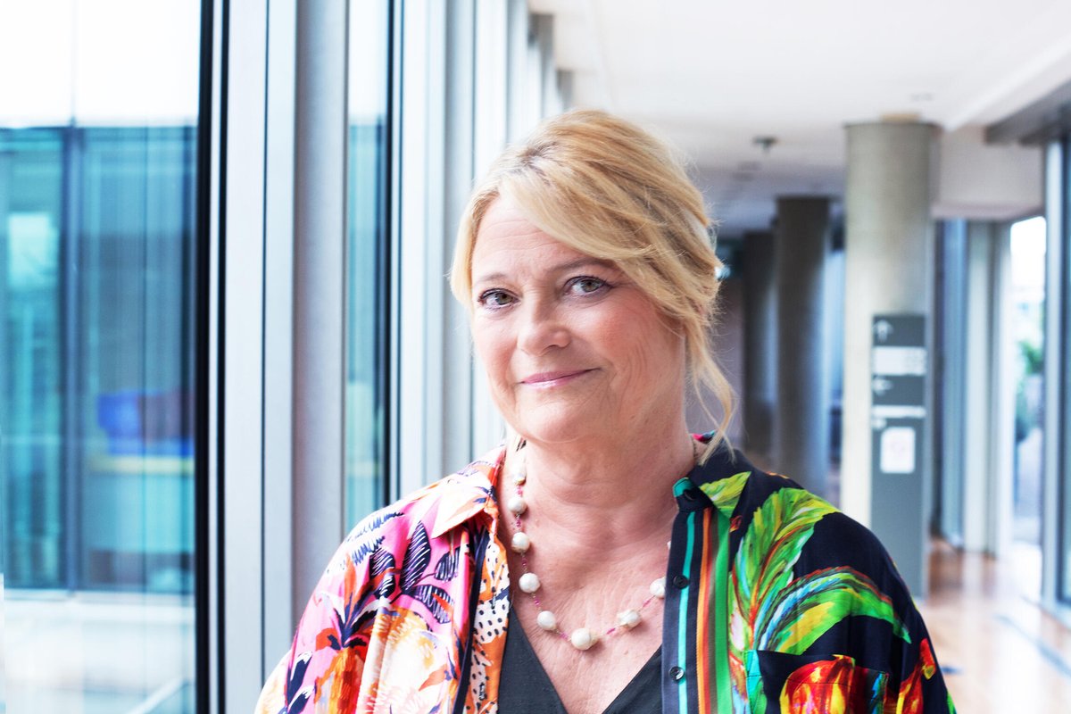 #Audiences @France5tv

Hier, très belle performance pour la soirée "Fin de vie : pour que tu aies le choix" <a href="/mcdencausse/">carrere marina</a> 

Le #documentaire @MagaliCotard
📍1,16 M de tvsp/5,9% de PdA
L'entretien <a href="/mohamedbouhafsi/">Mohamed Bouhafsi</a>
📍Près d'1M de tvsp/5,5% de PdA

▶️Dispo sur france.tv