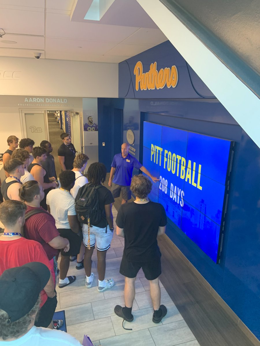 TRUEN0RTHT0URS's tweet photo. Thank you to @CoachTimSalem, @CoachDScott1, and everyone at @Pitt_FB for the hospitality during our tour of their facilities. We look forward to returning in the future! #H2P https://t.co/0wZkMFroJj