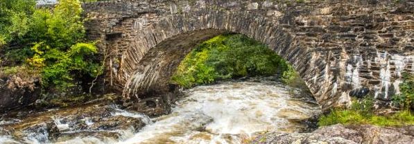 tourscotland's tweet photo. Tour #Scotland #Autumn short 4K travel video Blog clip of the #Falls of #Dochart and #Bridge on the #River #Dochart on ancestry, genealogy, family history visit and trip to #Killin in Central #Scottish #Highlands.  The MacNab Clan were once dominant here https://t.co/qqBkVk1neh https://t.co/i2Hn568VOL