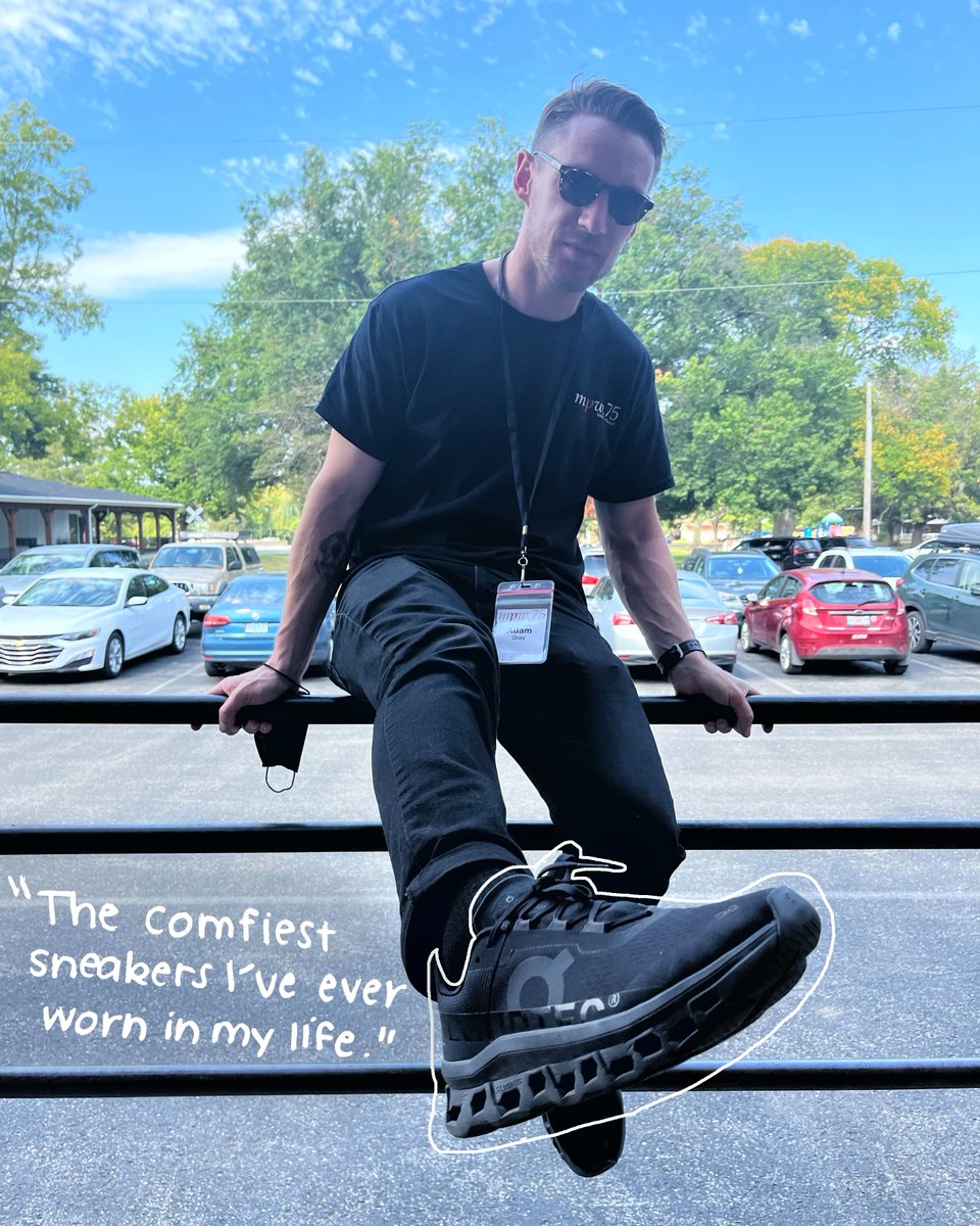 MoPhotoWorkshop's tweet photo. Adam Gray: "They're floaty; a lot of cushion when I have two cameras and a backpack and am walking around." https://t.co/EkMhib6hYV