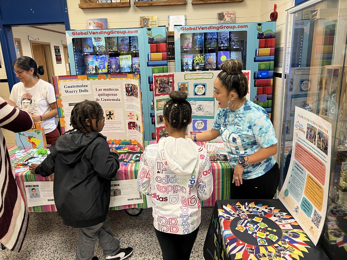 Students and families are engaged at Back to School Night at KJES! #nnpsproud