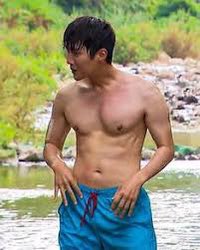 seon_sushi's tweet photo. When 2024 Season’s Greetings is summoned..Seonhohadas expectations reaching it’s peak like, “ Are we getting hot stuffs of Kim Seon Ho this year? ? ?” Jinjja??? 😱😅🤭 By the way,who could handle it ? Honestly?? Comment down below 😮‍💨😮‍💨😮‍💨 https://t.co/Zkm7uZ1KOB