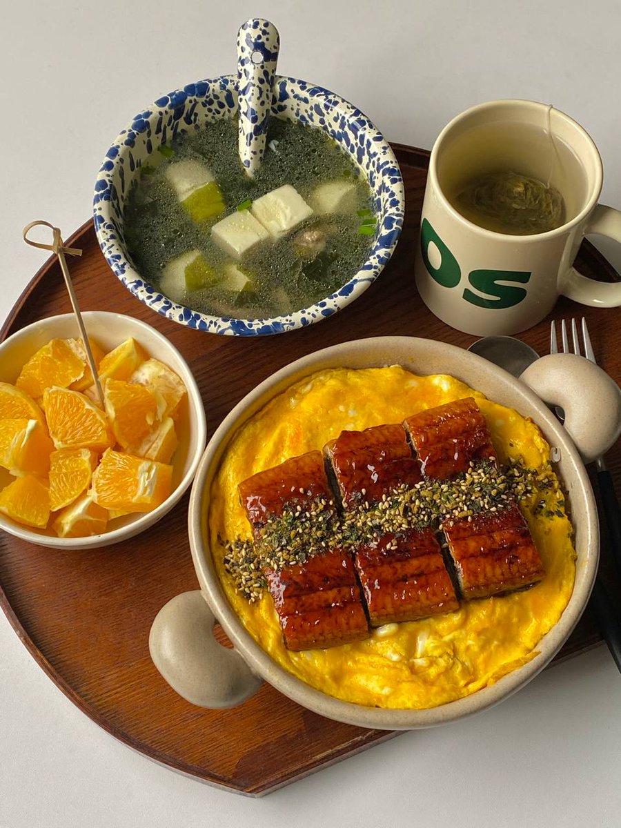 Cristescu011's tweet photo. An exquisite lunch will give you a great sense of satisfaction.
#MyfoodDiary #Whattoeatforoneperson #Lunch #MyBrunch #TodayinStarWarsHistorylunchlookslikethis #Lunchclock #Steamingthreemeals #FoodDaily #EelRice #Todayslunch https://t.co/UHPjBYqnfx