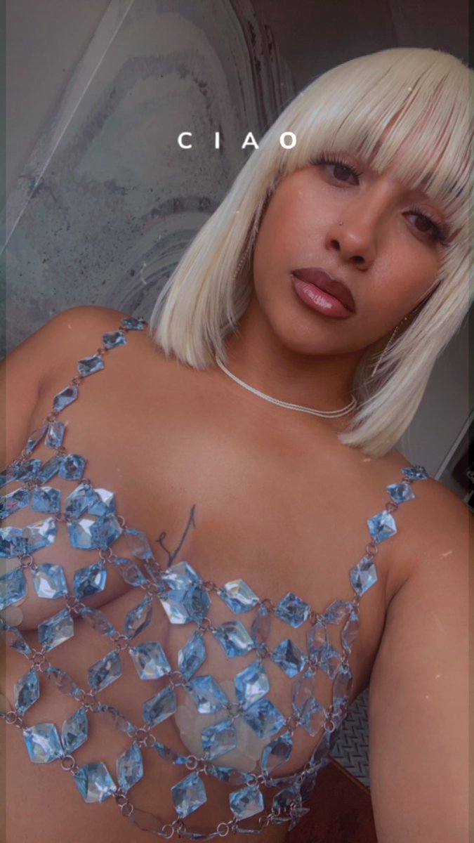 TERAnshitup's tweet photo. Face card NEVER declines my God! https://t.co/R0FJXeaBZK