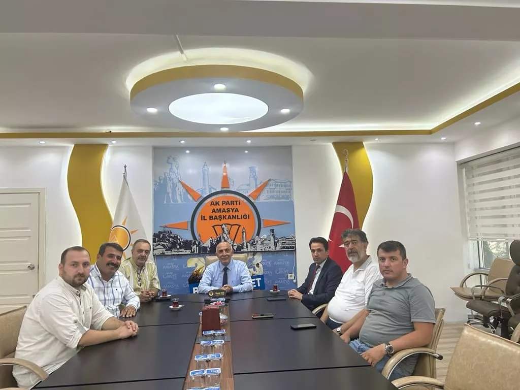 Cumhurbaşkanlığımızın Kararnamesi ile Amasya Tarım İl Müdürlüğüne atanan Sayın Gürol Çetin parti binamızı ziyaret ettiler. Nazik ziyaretleri için teşekkür ederim.✨ #Türkiyeyüzyılı