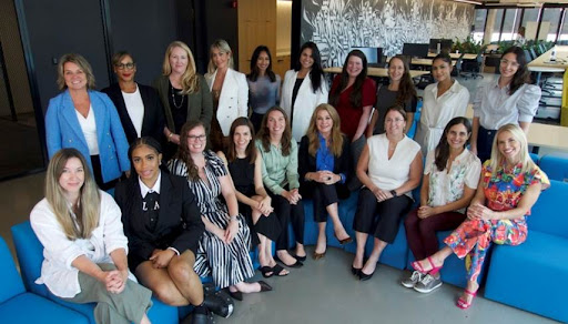 I'm proud to be a part of the 2023 EY Entrepreneurial Winning Women program! Thank you <a href="/EYnews/">EY</a> for championing entrepreneurship and diversity. We need more of both of those things. :)

sercante.com/2023/09/22/ser…
