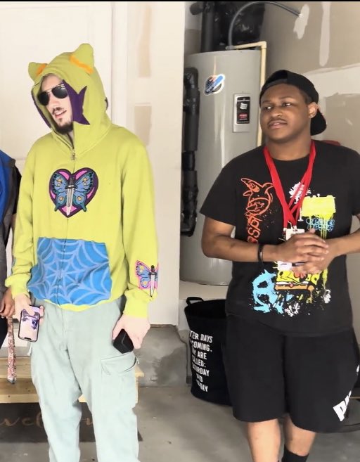 shmoke111's tweet image. 💨 #rumbleworldlanguage #madnessmethod