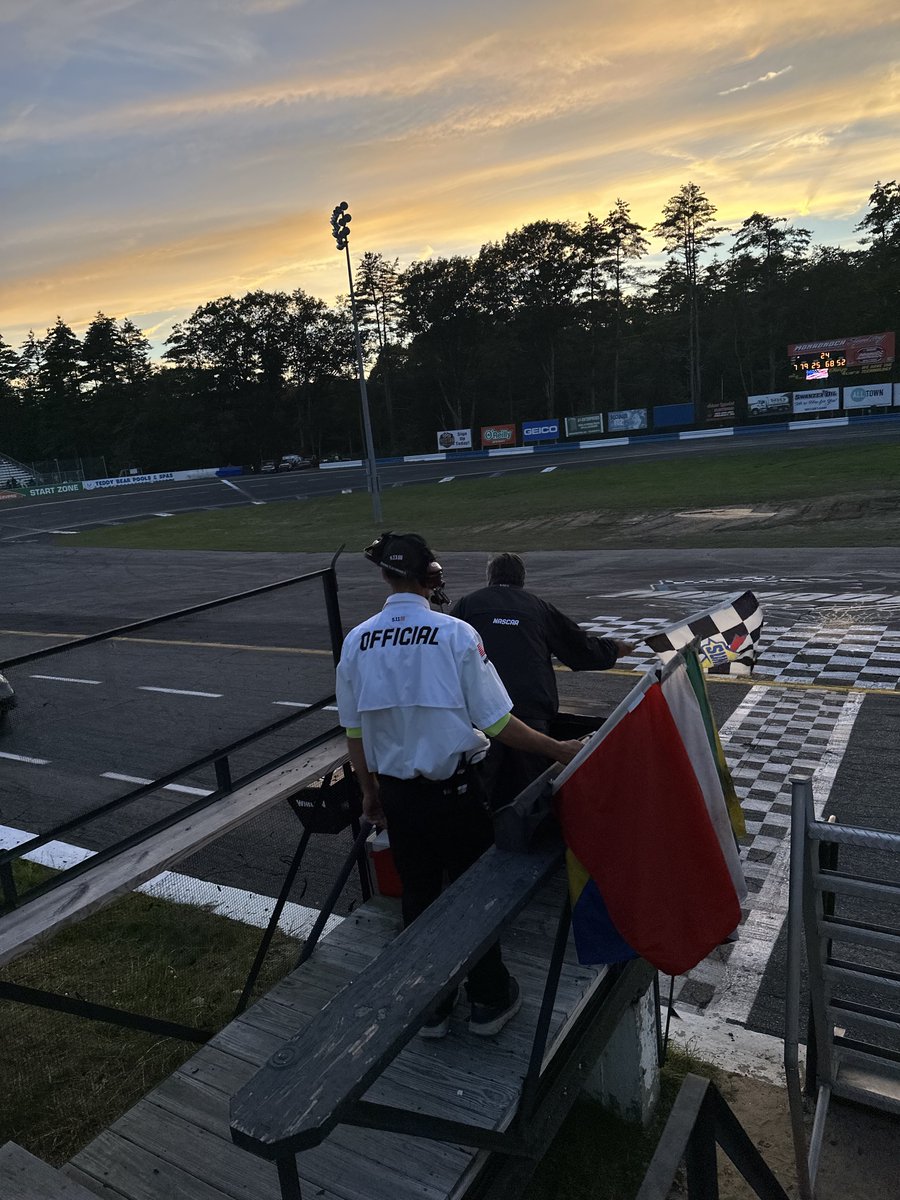 _JDVProductions's tweet image. The @monadnockspeed track owner Norm Wrenn waved the final checkered flag in 2023. Up next, JDV takes over with the first green flag of 2024. 👊