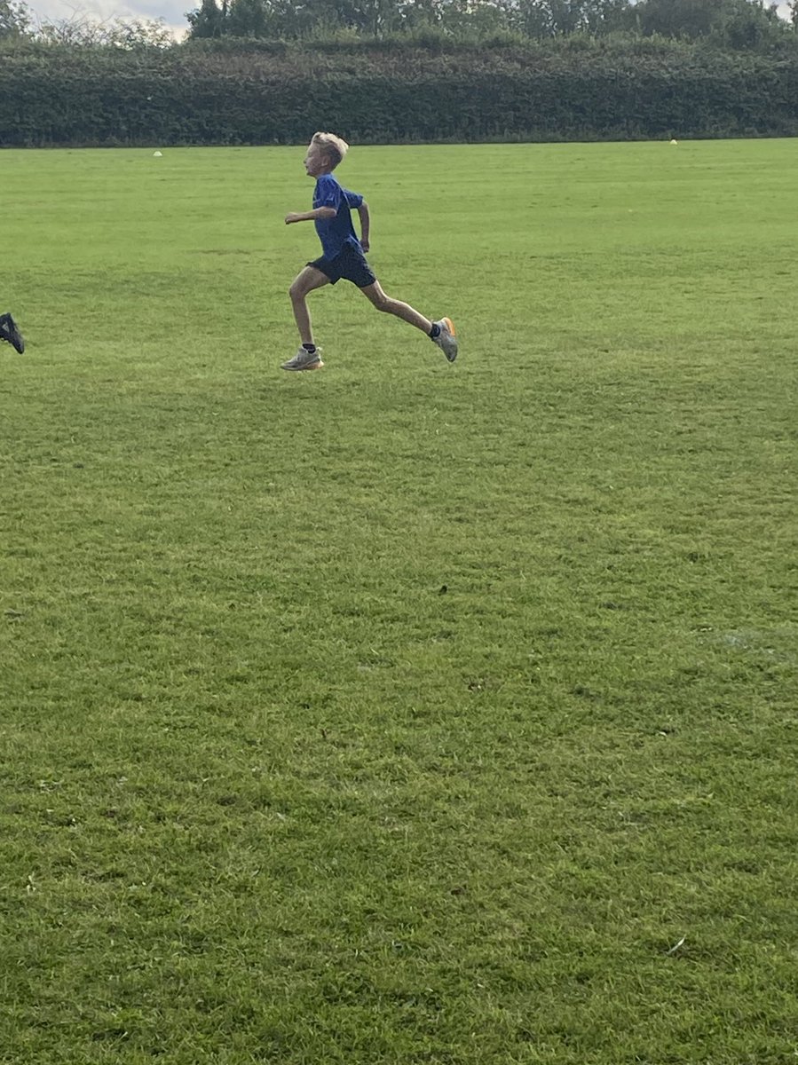 @WoodmanseyPS A huge well done to everyone who took part in the cross country event tonight! More pictures on the blog and the school Facebook page! @thessp_er #teamwoodmansey