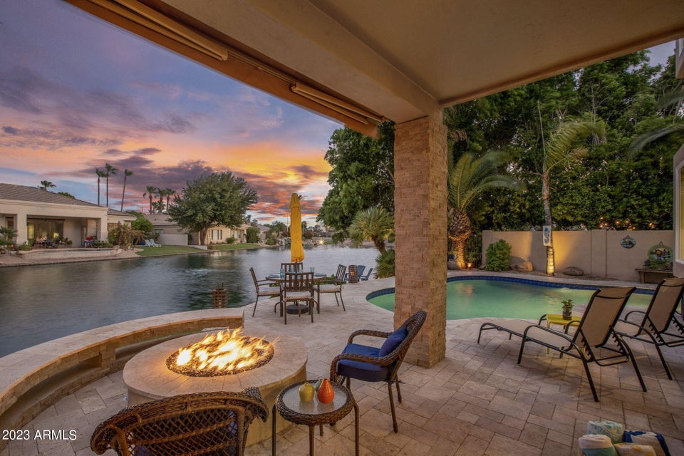 TroyErickson's tweet photo. 🏠 Chandler housing market report for August 2023!🏠

Call/text me when you are ready to buy or sell: 602-295-6807

https://t.co/PPggalj22Y

#chandlerhousingmarketreport #homebuying #chandlerrealestate #chandlerhomesforsale #chandler #chandleraz #troyericksonrealtor #realestate https://t.co/ppFJ0q2QCd