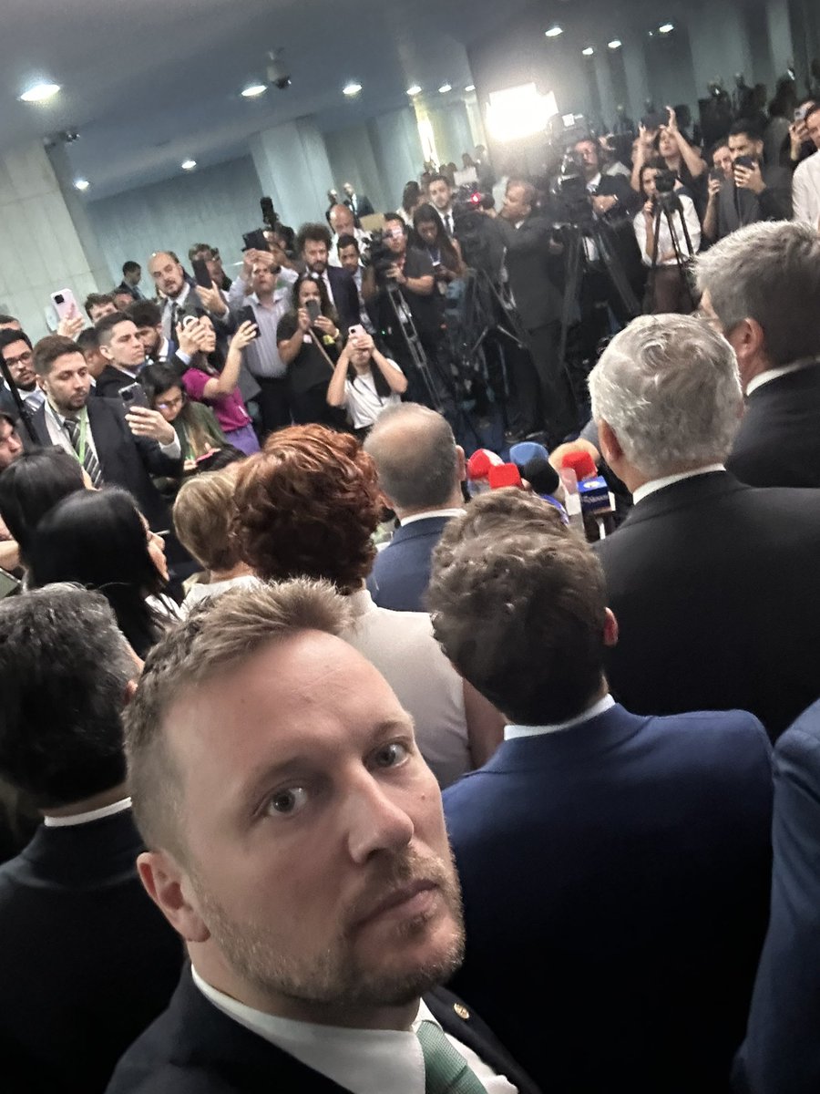 Mauricio Marcon (@maubmarcon) on Twitter photo A Oposição decidiu convocar manifestações nacionais para o dia 12/10 em defesa da VIDA e CONTRA o assassinato de bebês.
Quem fez a fala de convocação foi o líder da oposição no Senado <a href="/rogeriosmarinho/">Rogério Marinho🇧🇷</a> .
Além disso, Marinho anunciou que foi protocolado (com 45 assinaturas de A Oposição decidiu convocar manifestações nacionais para o dia 12/10 em defesa da VIDA e CONTRA o assassinato de bebês.
Quem fez a fala de convocação foi o líder da oposição no Senado <a href="/rogeriosmarinho/">Rogério Marinho🇧🇷</a> .
Além disso, Marinho anunciou que foi protocolado (com 45 assinaturas de