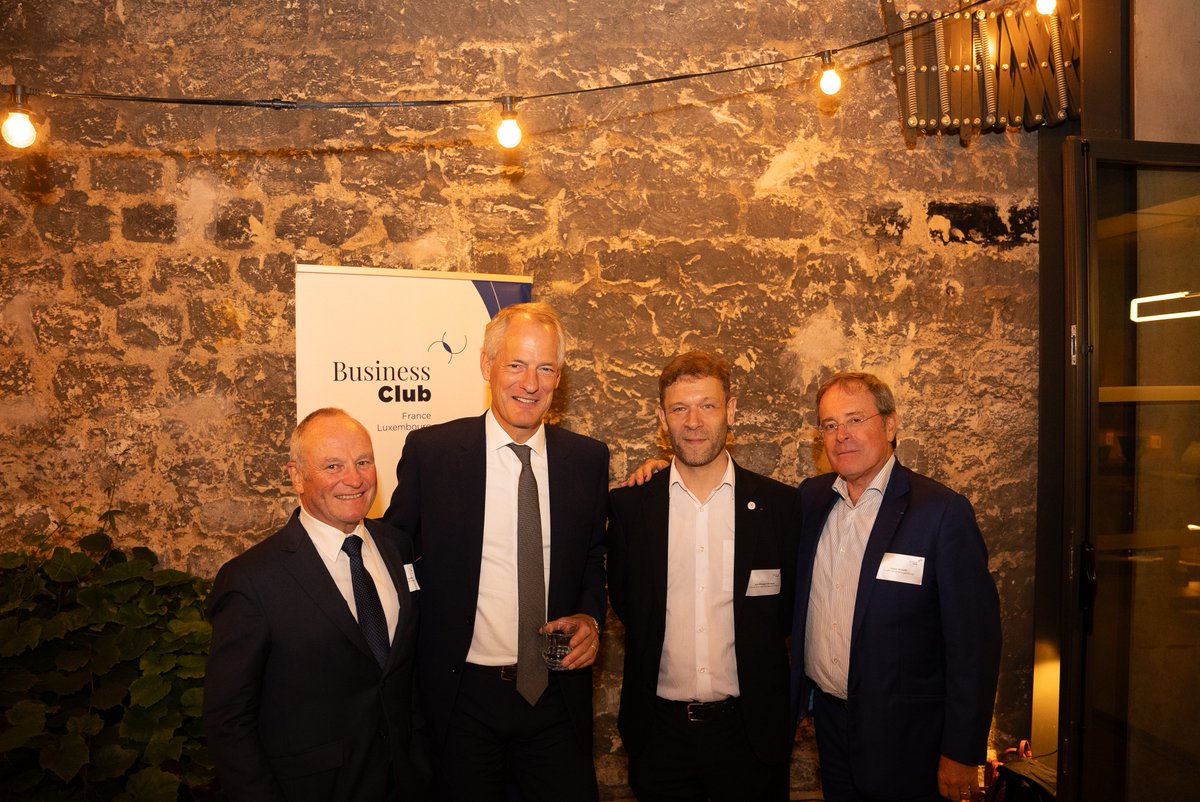 ccluxembourg's tweet photo. #GoInternational
🇫🇷🇱🇺 Dans une ambiance conviviale, Philippe Schaus, président du Business Club France - Luxembourg et @fernandernster, président @ccluxembourg, ont rassemblé hier à Paris les membres du #BCFL autour d’une réception de networking pour célébrer la rentrée. https://t.co/iNbeiTHaYf