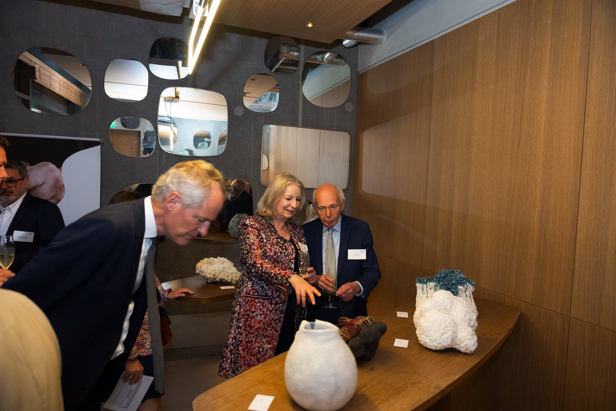 #GoInternational
🇫🇷🇱🇺 Dans une ambiance conviviale, Philippe Schaus, président du Business Club France - Luxembourg et <a href="/fernandernster/">Fernand Ernster</a>, président <a href="/ccluxembourg/">Chambre de Commerce du Luxembourg</a>, ont rassemblé hier à Paris les membres du #BCFL autour d’une réception de networking pour célébrer la rentrée.