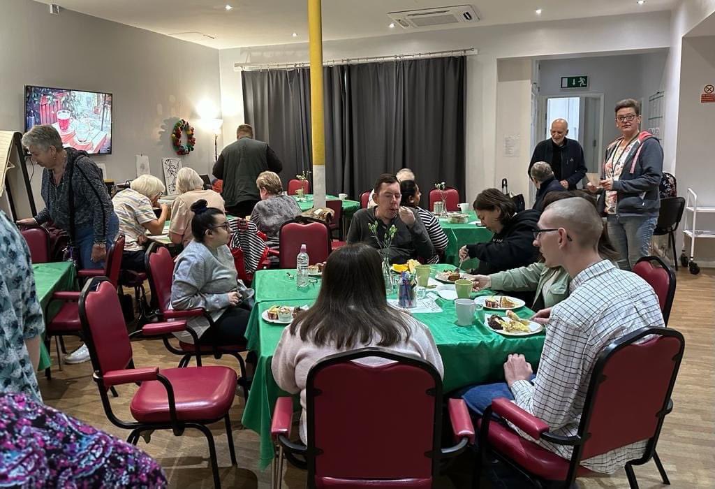 Pftameside's tweet image. We would like to say a huge thank-you to everyone who attended and contributed to our @macmillancancer Coffee Morning today. You helped us to raise a whopping £223.50 for a wonderful and much needed cause. 
We think you're amazing ❤️😊👏🎂☕#MacmillanCoffeeMorning