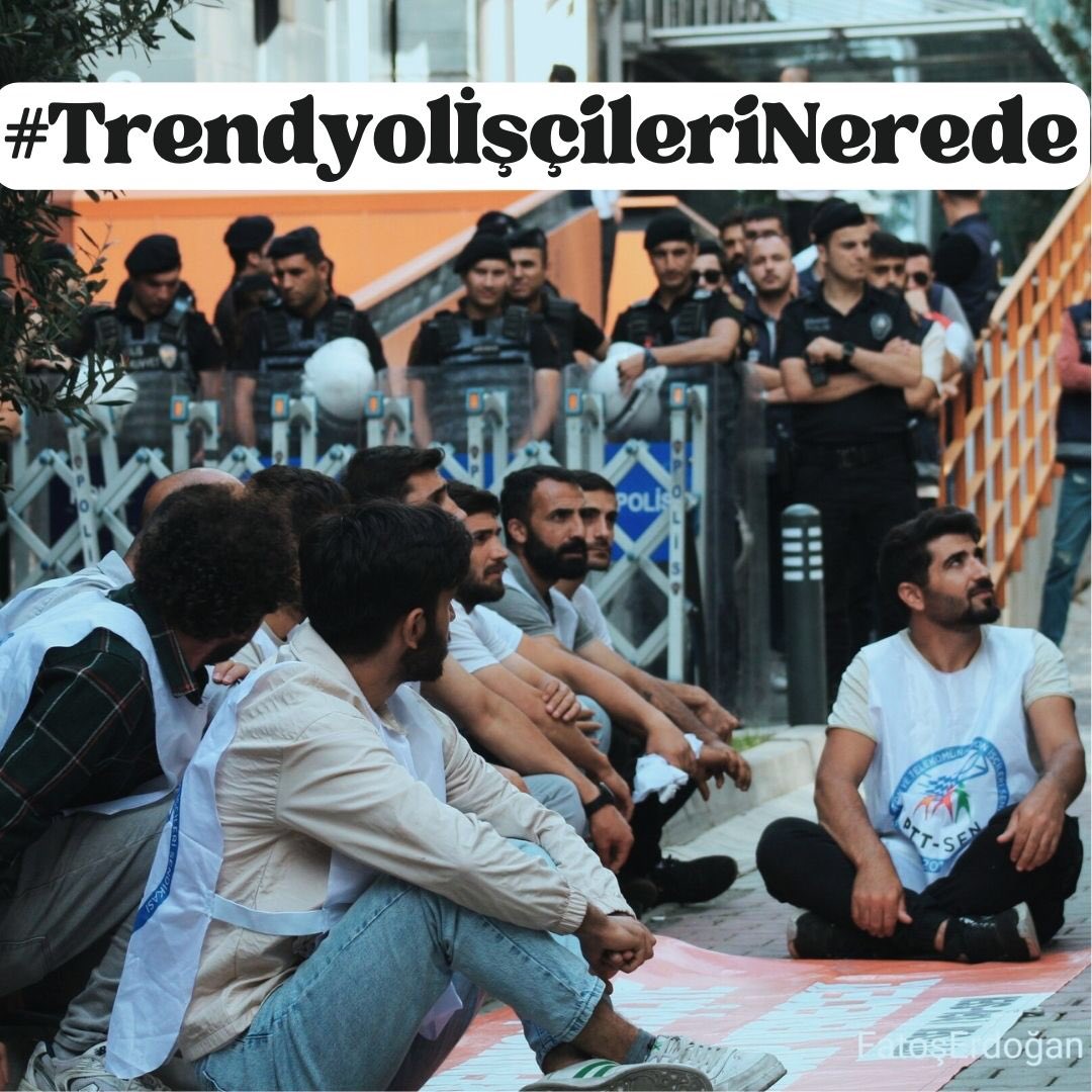 DGDSEN's tweet photo. Saatler önce darp edilerek gözaltına alındık. Arkadaşlarımızın gözaltı araçlarına bindirilirken çığlıklarını duyduk. Şimdi onlara ulaşmamız engelleniyor!

Hakkımız gibi arkadaşlarımızı da arıyoruz, saatlerdir neredeler? Sesimizi duyurun!
#TrendyolİşçileriNerede https://t.co/5Ukw9NpnSl