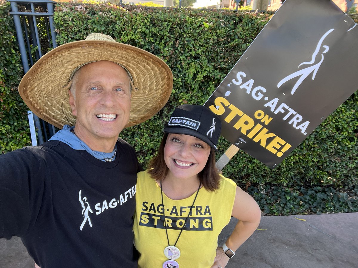 Marching in the Valley today alongside <a href="/SaysHeather/">Heather 'Retired-SAG-Capt' Dowling</a>, one our Awesome Strike Captains! 🙏💙

#UnionStrong 💪