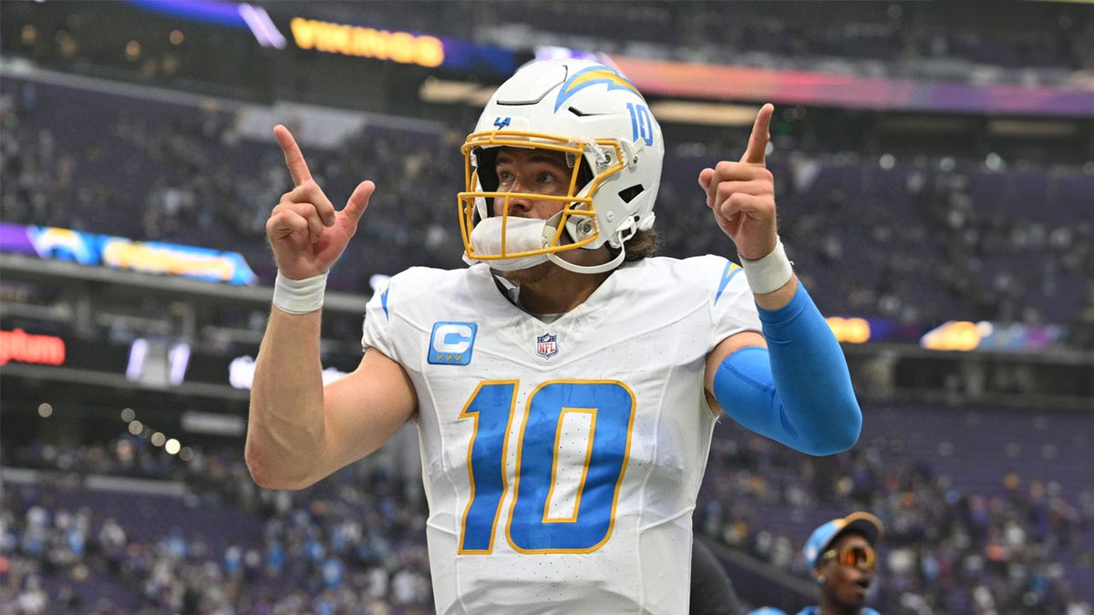 The QB School tweet media