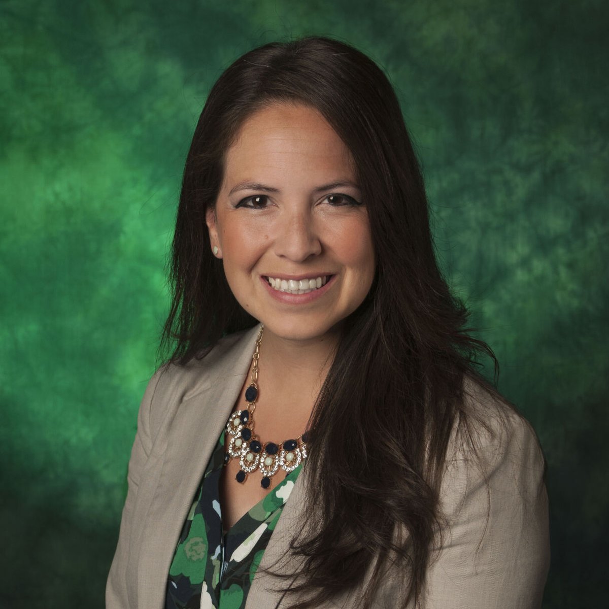 Shout out to DSA's own Dr. Hope Garcia from the UNT Frisco Campus for being featured in Denton County Magazine! Read about how Dr. Garcia helps students connect the dots and empowers them in the future at: studentaffairs.unt.edu/content/denton… #UNT #GMG #MeanGreenProud