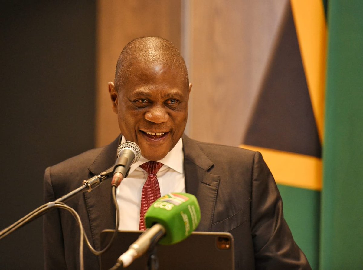 PMashatile's tweet photo. Insights will be gained from the #SAYEC participants as to what policy measures can be put in place to facilitate investment into the economy in a number of critical areas. https://t.co/A9d46Zz3vR