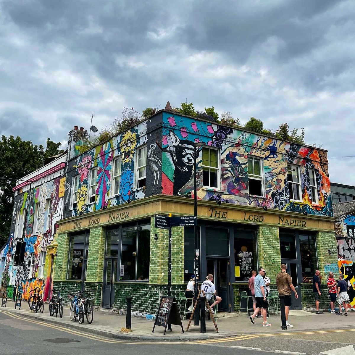 The Lord Napier Star
📍25 White Post Ln, London E9 5ER
🚇 Hackney Wick
🍺 £5.90 Paulaner 
❤️ The only pub in Hackney Wick.

This pub will predominantly appeal to a younger crowd but as a middle aged man I really enjoyed my visit here.

#pub #londonpubs #lordnapier #hackneywick