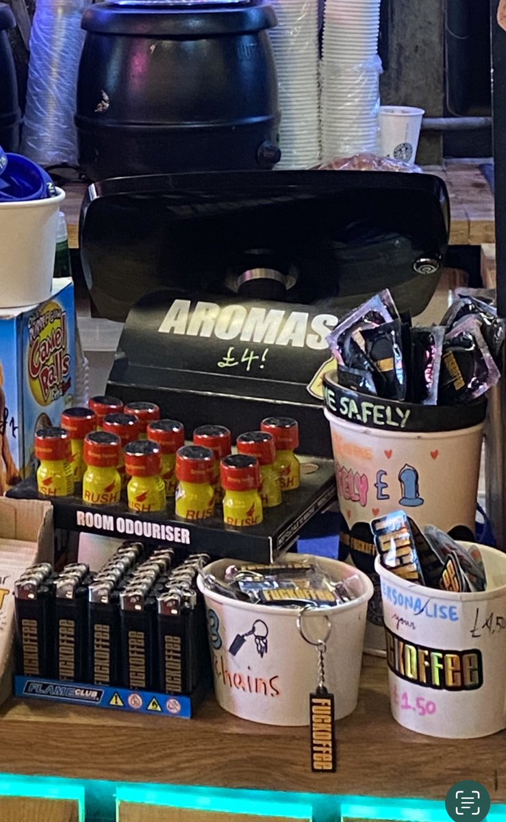 deadfiance's tweet image. Normalize going on a 3 week eurotrip for your first time traveling together. We did it Joe @jckieferrentino