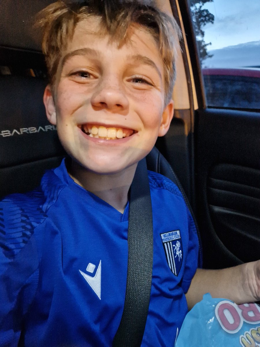 RossPress's tweet image. Doing what he ❤️s on his birthday
#Academytraining ⚽️