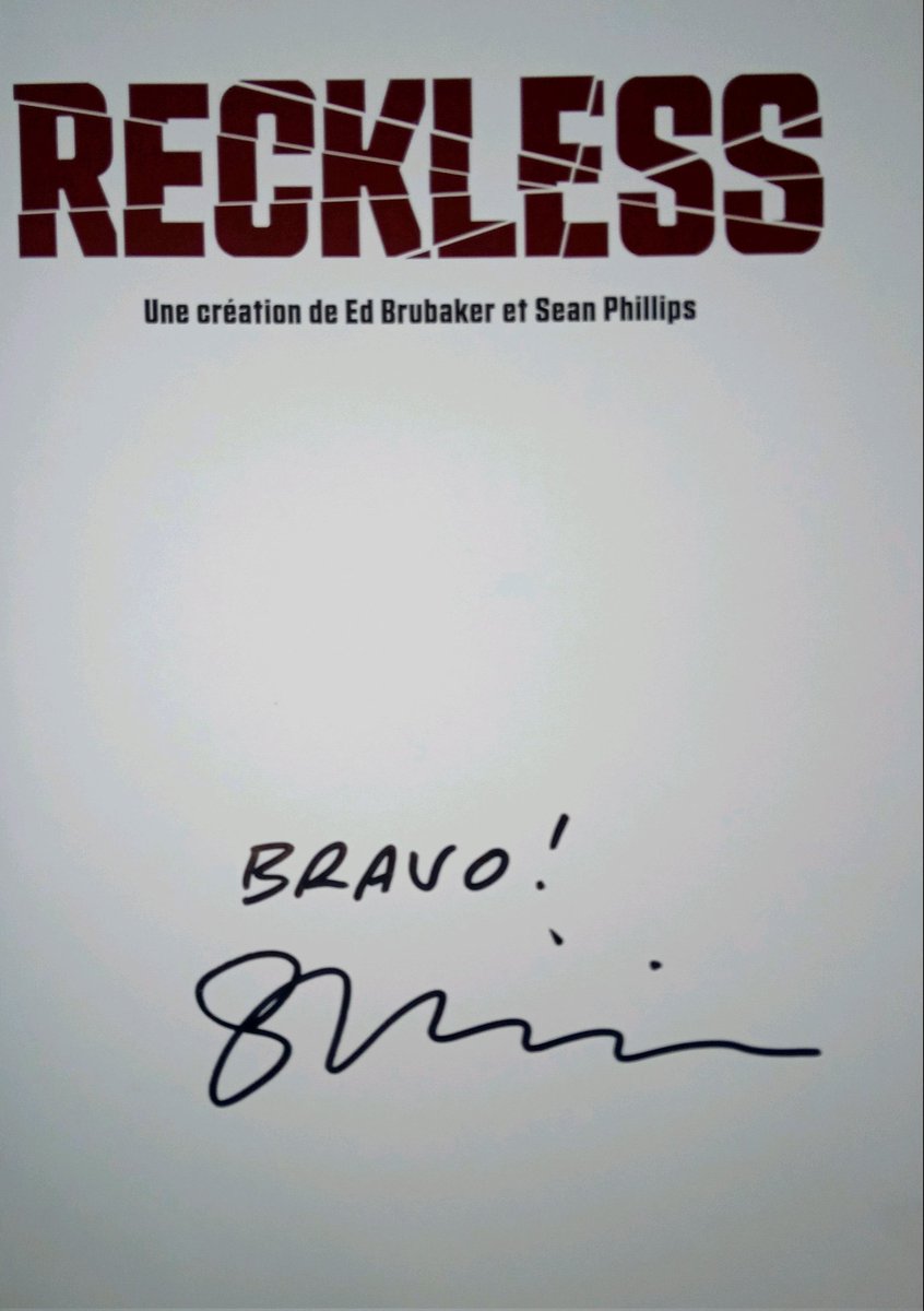 AlchimieM's tweet image. Pour une rentrée sans achat, on fait fort ❤️
Un grand merci à @julesetnico1 pour ce superbe comics dédicacé par le légendaire #SeanPhillips 😍
Quel bel apéritif et merci d&apos;avoir aussi honoré ces présents par votre signature 🥰